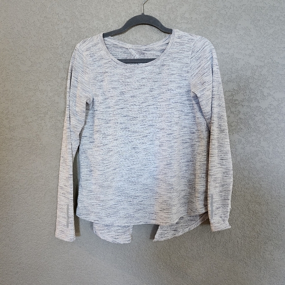 Zyia open back long sleeve shirts size Medium - Picture 1 of 3
